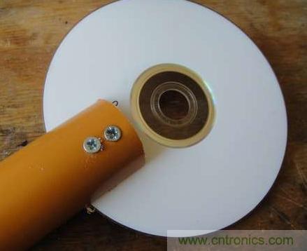 想減少電費嗎？DIY一個迷你風(fēng)力發(fā)電機吧