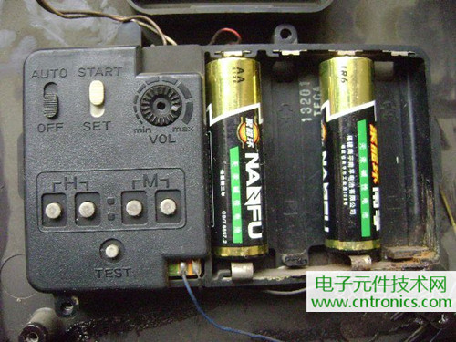 拆個老古董，日本精工石英電子掛鐘拆解