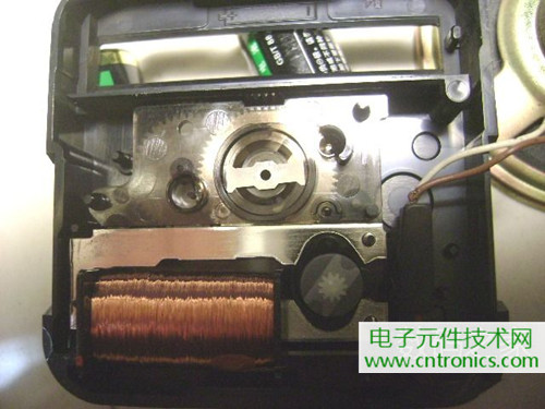 拆個老古董，日本精工石英電子掛鐘拆解