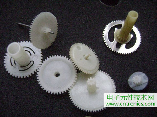 拆個老古董，日本精工石英電子掛鐘拆解
