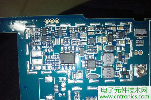 不怕摔的電紙書！一款柔性屏電子書閱讀器拆解