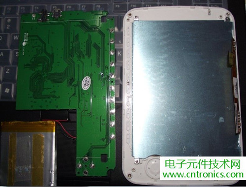 探秘電子紙！一款電紙書的電子墨水屏拆解
