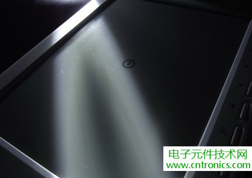 探秘電子紙！一款電紙書的電子墨水屏拆解