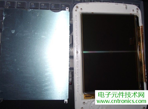探秘電子紙！一款電紙書的電子墨水屏拆解