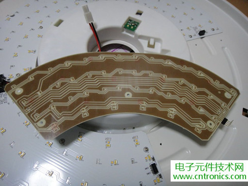 高端大氣上檔次！智能遙控調(diào)光LED吸頂燈拆解