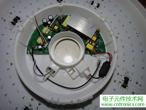 高端大氣上檔次！智能遙控調(diào)光LED吸頂燈拆解
