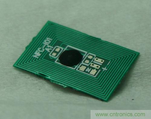 一分錢一分貨！帶NFC功能藍牙耳機拆解