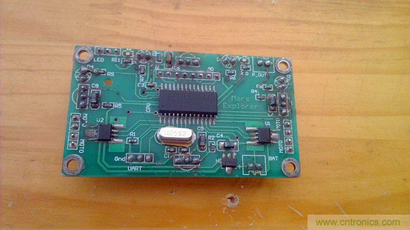 牛人力作！PCB版藍(lán)牙智能小車DIY