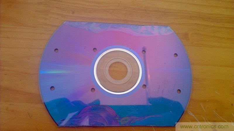 牛人力作！PCB版藍(lán)牙智能小車DIY