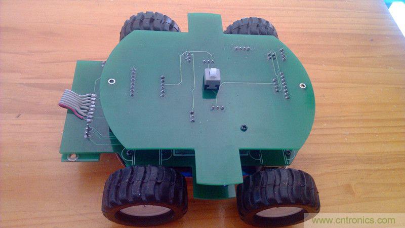 牛人力作！PCB版藍(lán)牙智能小車DIY