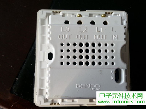一款觸控開關拆解，做工不錯