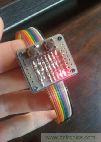 低調(diào)有內(nèi)涵！別人看不懂的LED電子表DIY