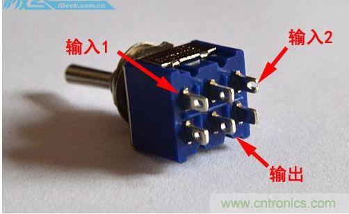 DIY：自制超炫音頻分配器，實(shí)現(xiàn)音箱共用