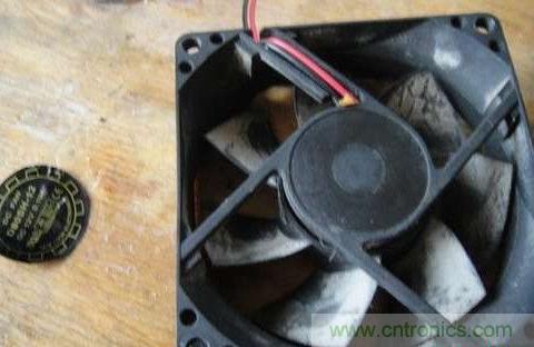 創(chuàng)意DIY！迷你風(fēng)力發(fā)電機！