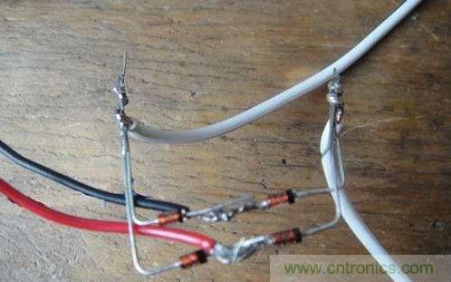 創(chuàng)意DIY！迷你風(fēng)力發(fā)電機！
