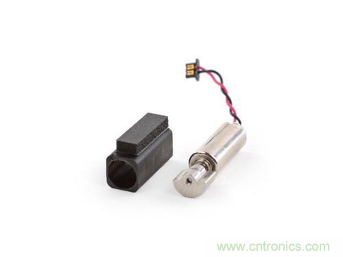 牛人強拆！新HTC One(M8)真機精密做工難修理