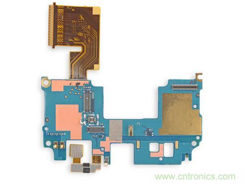 牛人強拆！新HTC One(M8)真機精密做工難修理