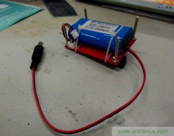 DIY神器：夜間不間斷電源，大學(xué)通宵嗨翻天！