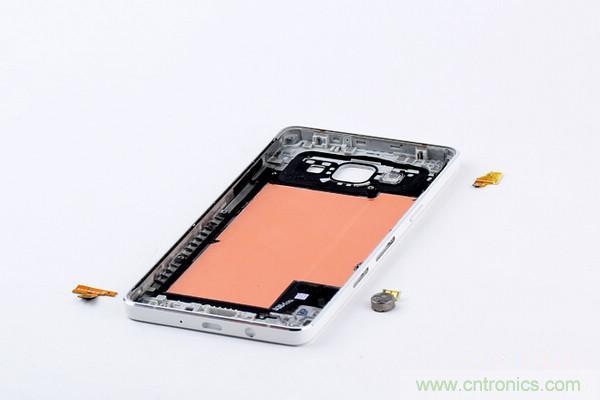 拆解狂魔荼毒新機三星金屬Galaxy A5，看槽點在何方？