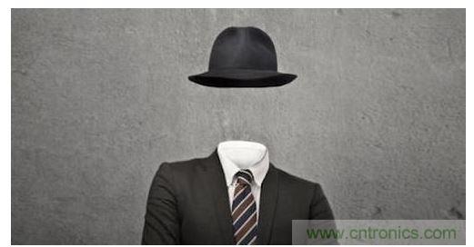式隱形斗篷利用主動式組件與被動式超穎材料，可望進一步縮減斗篷尺寸，使其更適合個人使用