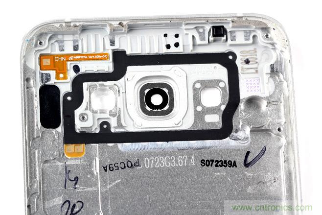 三星Galaxy A8拆解，中端、旗艦傻傻分不清楚