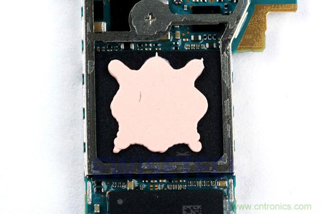 Galaxy Note5拆解，與S系列差距日漸模糊