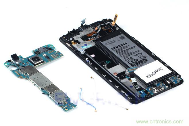Galaxy Note5拆解，與S系列差距日漸模糊