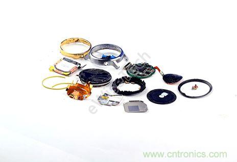 MOTO 360二代智能手表拆解：只有細(xì)節(jié)，沒有亮點(diǎn)