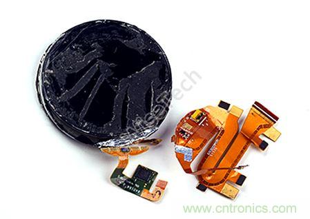 MOTO 360二代智能手表拆解：只有細(xì)節(jié)，沒有亮點(diǎn)