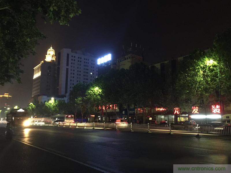 無邊框的 nubia Z9 ，一款既有驚喜，又有驚艷的智能手機(jī)