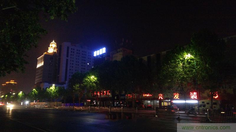 無邊框的 nubia Z9 ，一款既有驚喜，又有驚艷的智能手機(jī)