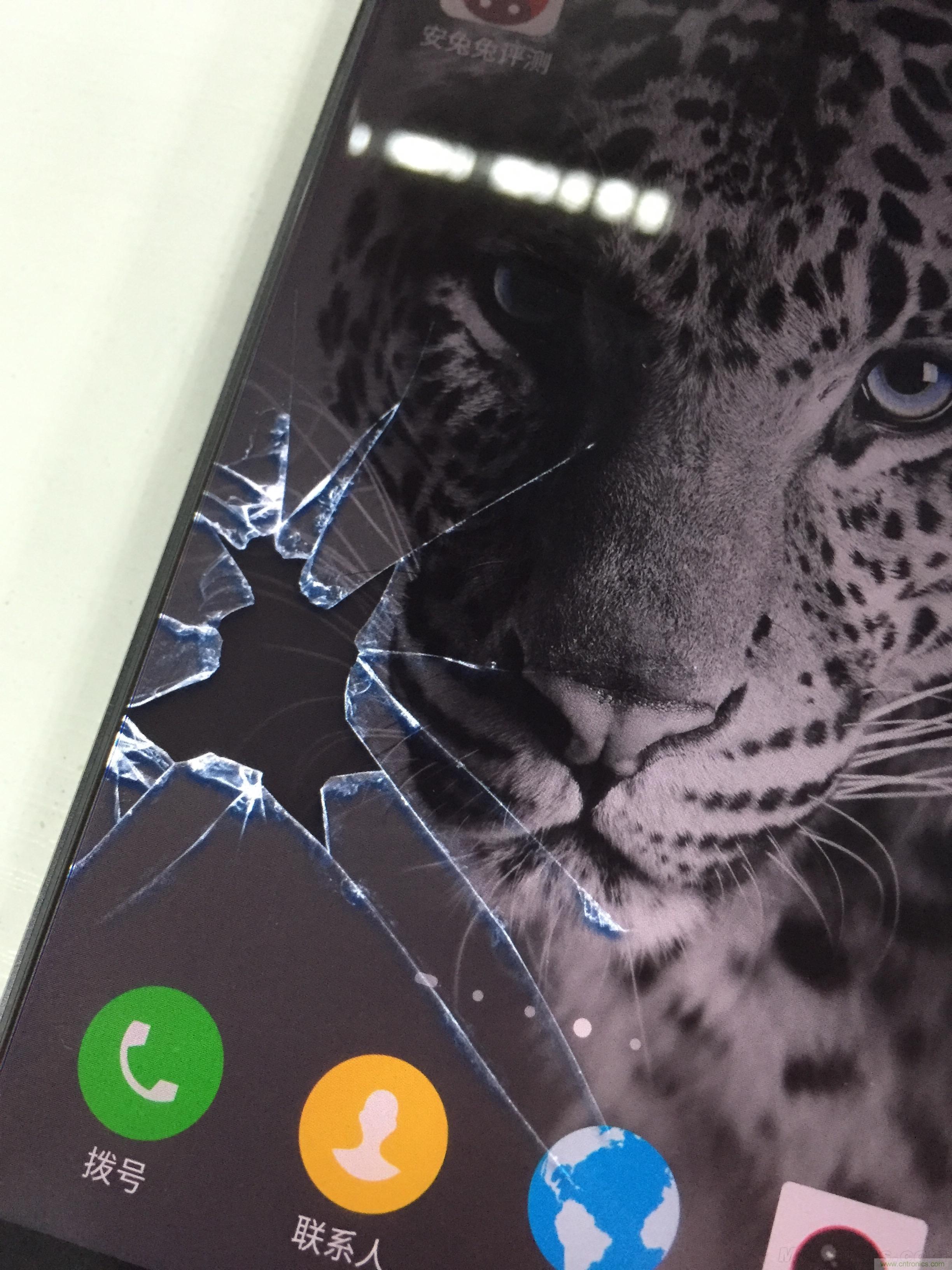 無邊框的 nubia Z9 ，一款既有驚喜，又有驚艷的智能手機(jī)
