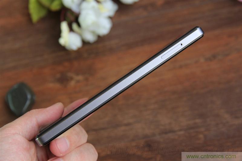 無邊框的 nubia Z9 ，一款既有驚喜，又有驚艷的智能手機(jī)