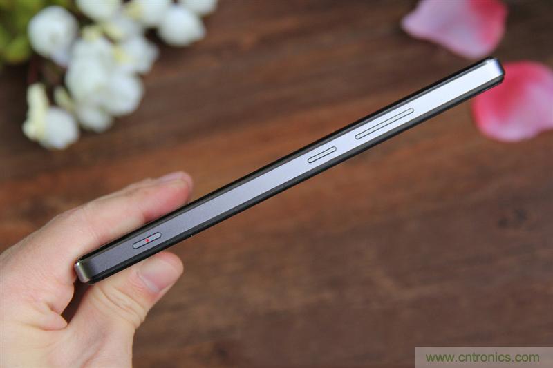 無邊框的 nubia Z9 ，一款既有驚喜，又有驚艷的智能手機(jī)