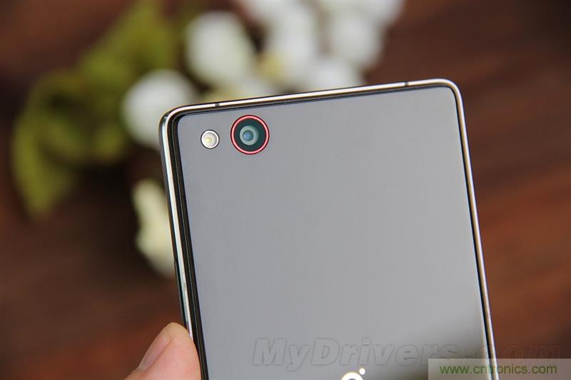 無邊框的 nubia Z9 ，一款既有驚喜，又有驚艷的智能手機(jī)