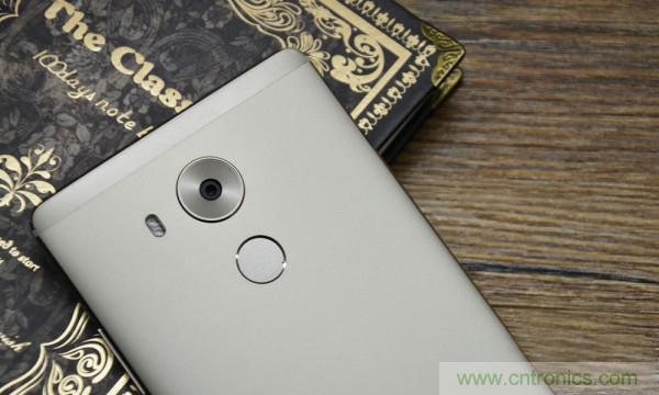 新旗艦Mate 8全評(píng)測(cè)：橫空出世！能否延續(xù)一機(jī)難求？