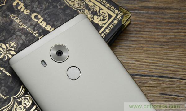 新旗艦Mate 8全評(píng)測(cè)：橫空出世！能否延續(xù)一機(jī)難求？