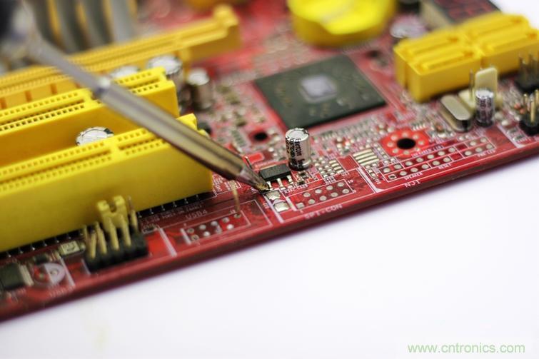 一款能喚起 70 后工程師朋友“童年趣事”的迷你電烙鐵！