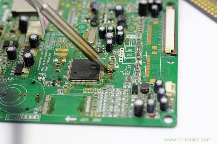 一款能喚起 70 后工程師朋友“童年趣事”的迷你電烙鐵！