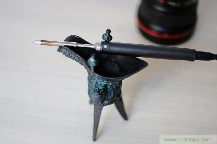 一款能喚起 70 后工程師朋友“童年趣事”的迷你電烙鐵！