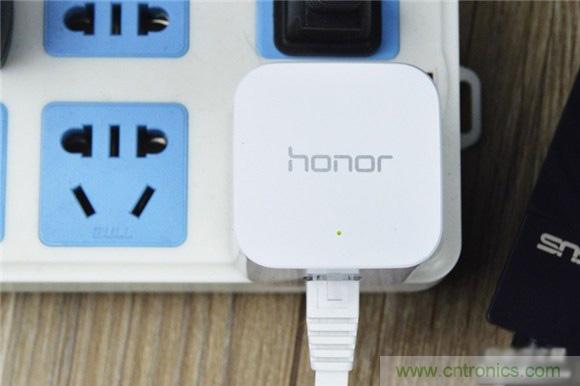 大House也能隨心連，榮耀WiFi穿墻寶評測