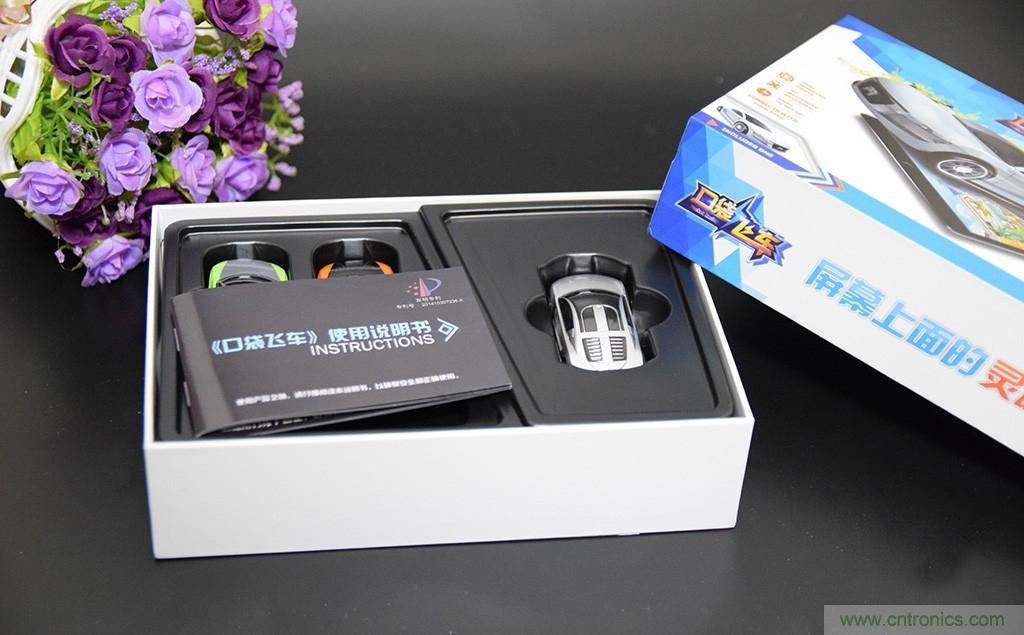 虛擬與現(xiàn)實(shí)相結(jié)合的飛車游戲，讓你體驗(yàn)速度與激情的碰撞！