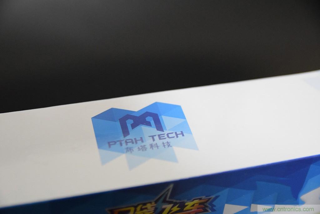 虛擬與現(xiàn)實(shí)相結(jié)合的飛車游戲，讓你體驗(yàn)速度與激情的碰撞！