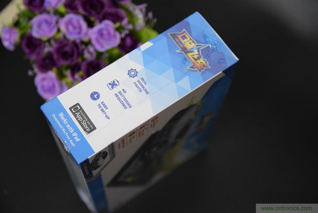 虛擬與現(xiàn)實(shí)相結(jié)合的飛車游戲，讓你體驗(yàn)速度與激情的碰撞！