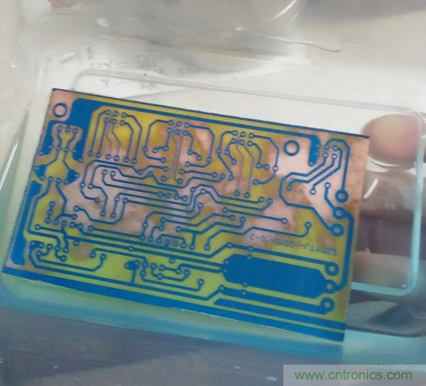 嘗試了四次PCB制作， 最后一發(fā)算是成功了