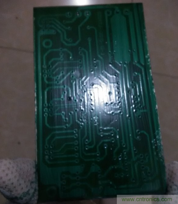 嘗試了四次PCB制作， 最后一發(fā)算是成功了