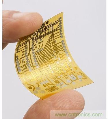 這款PCB是由納米尺寸的3D打印機(jī)的。