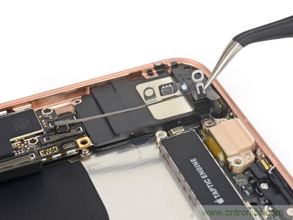 iPhone 8首拆：無線充電版本的iPhone 7？
