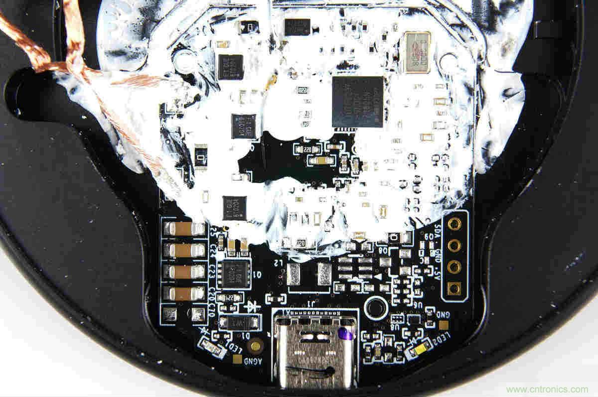 拆解對比：系出同門，小米、紫米無線充電器的差別有多大？