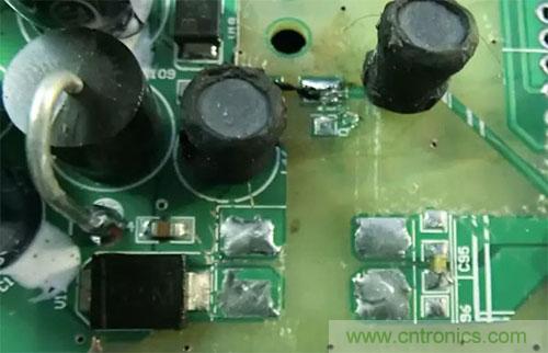 如何通過PCB布局設計來解決EMC問題？